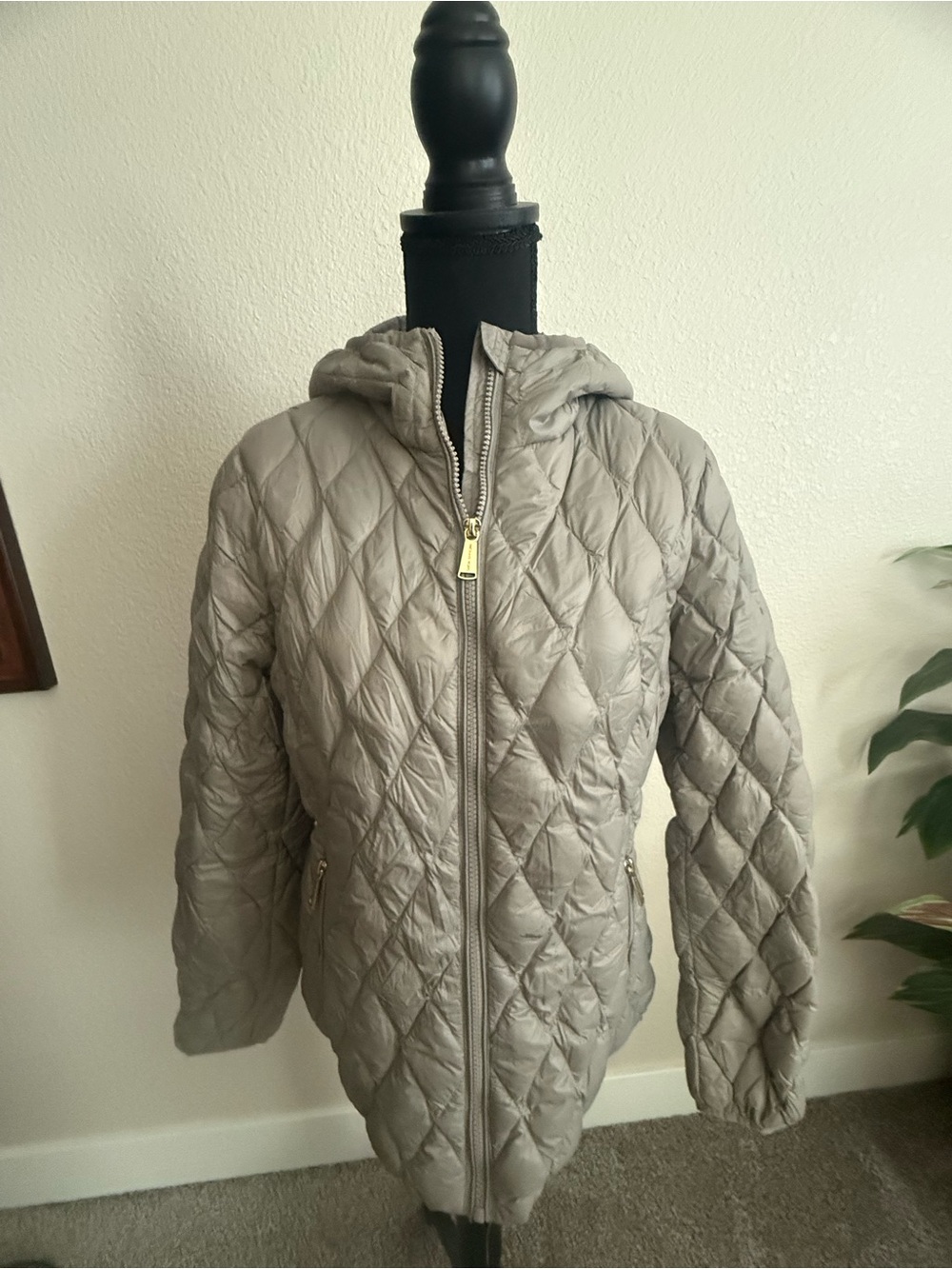 MICHAEL Michael Kors Light Taupe Quilted Hooded Puffer